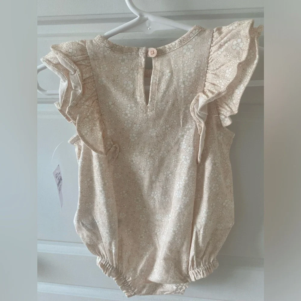 NWT Gap Floral Ruffled Romper Size 3-6